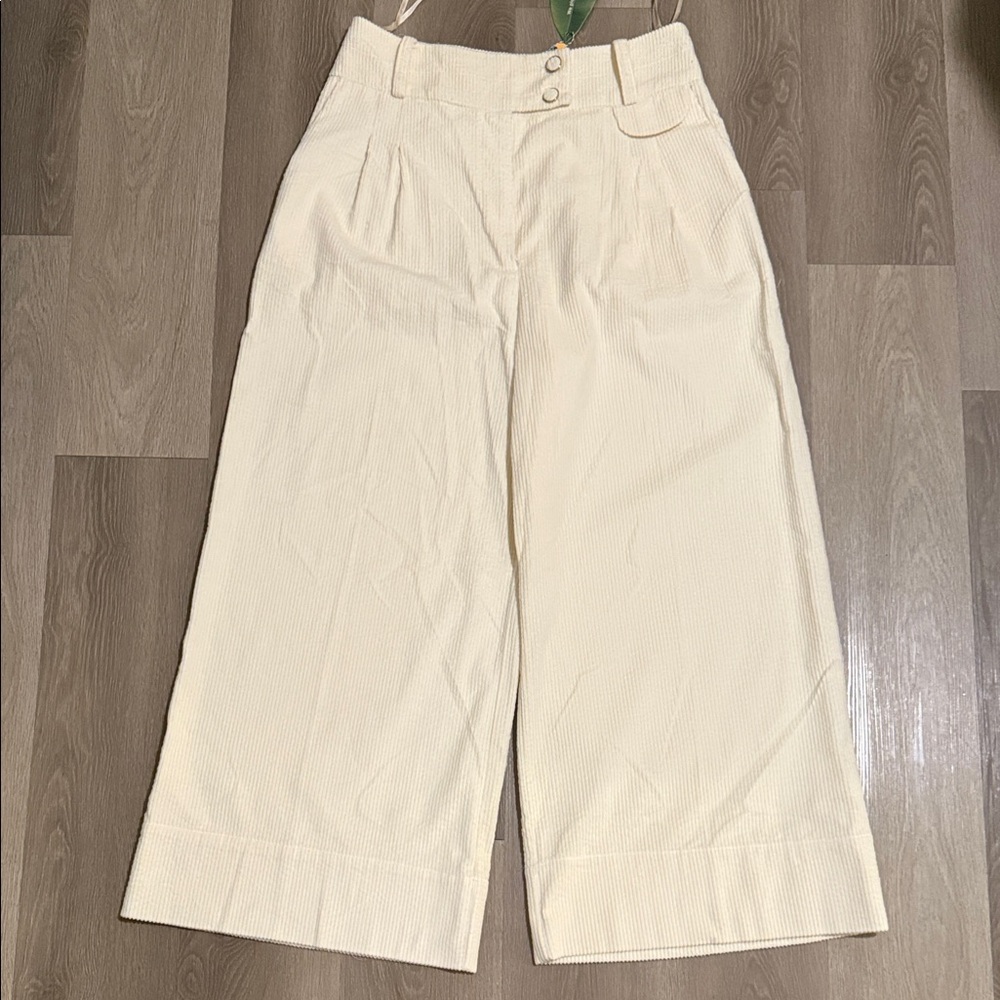 Farm Rio corduroy high-rise wide leg pants. NWT